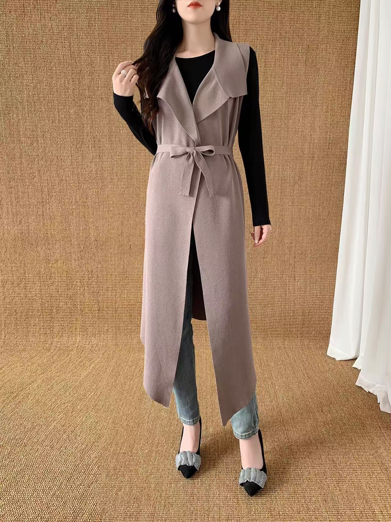 Classic Sleeveless Trench Jacket (L-19898A)