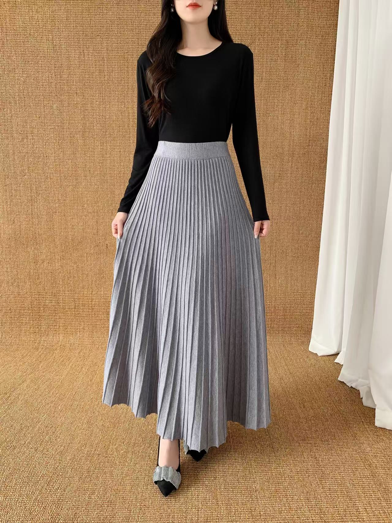 Pleated Knit Skirt (L-23303A)