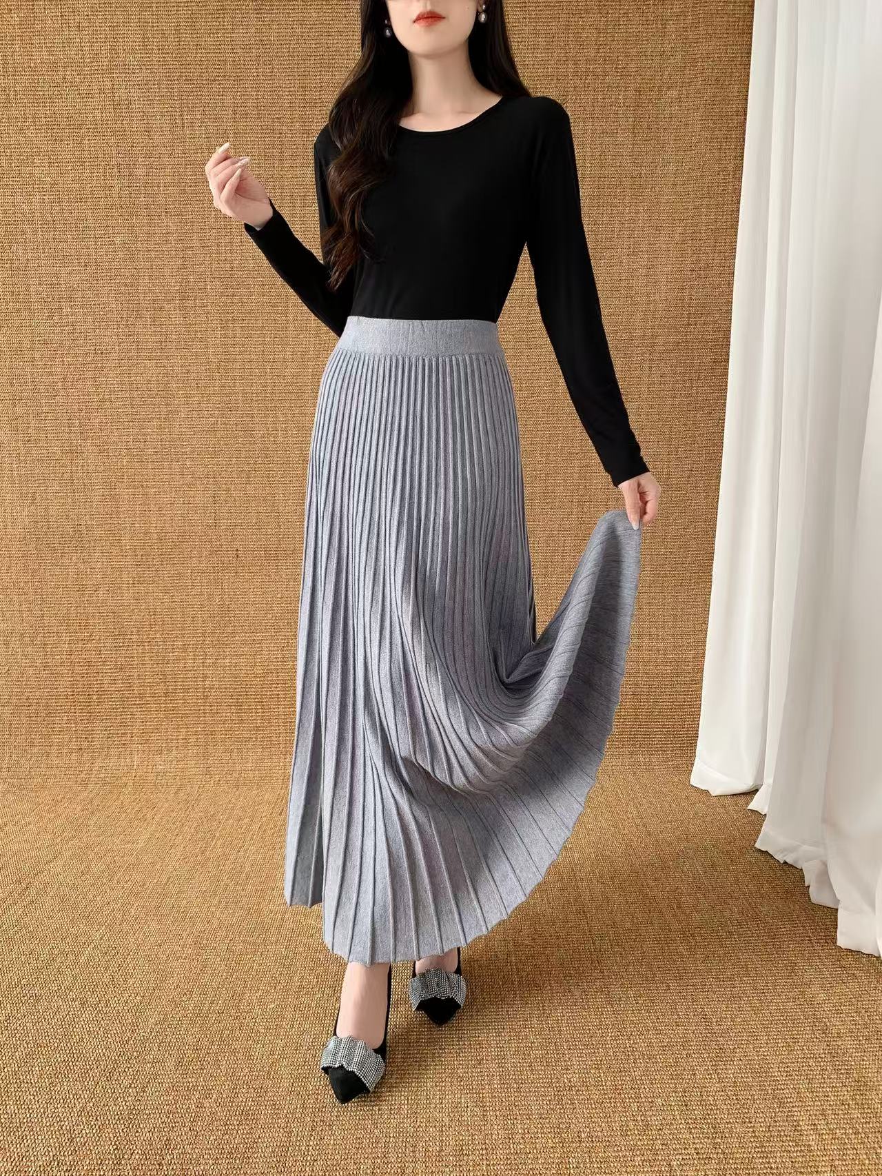 Pleated Knit Skirt (L-23303A)