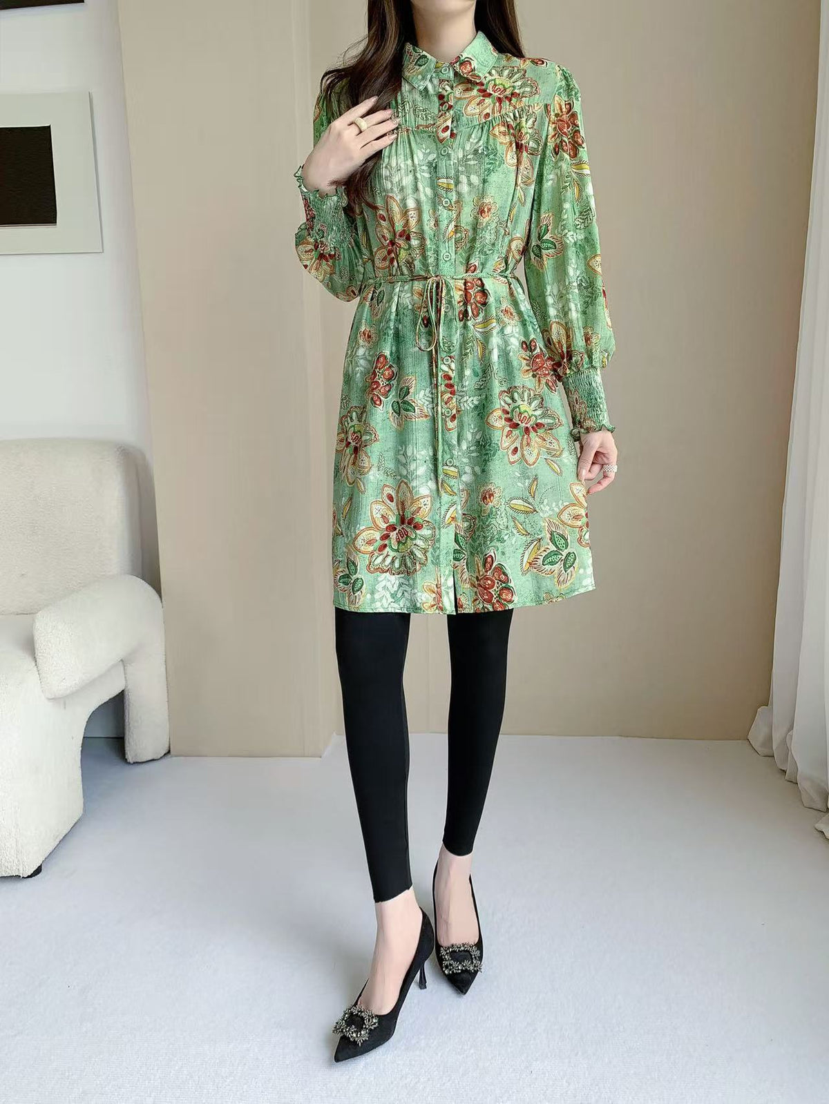 Sharp Shoulder Knee Dress