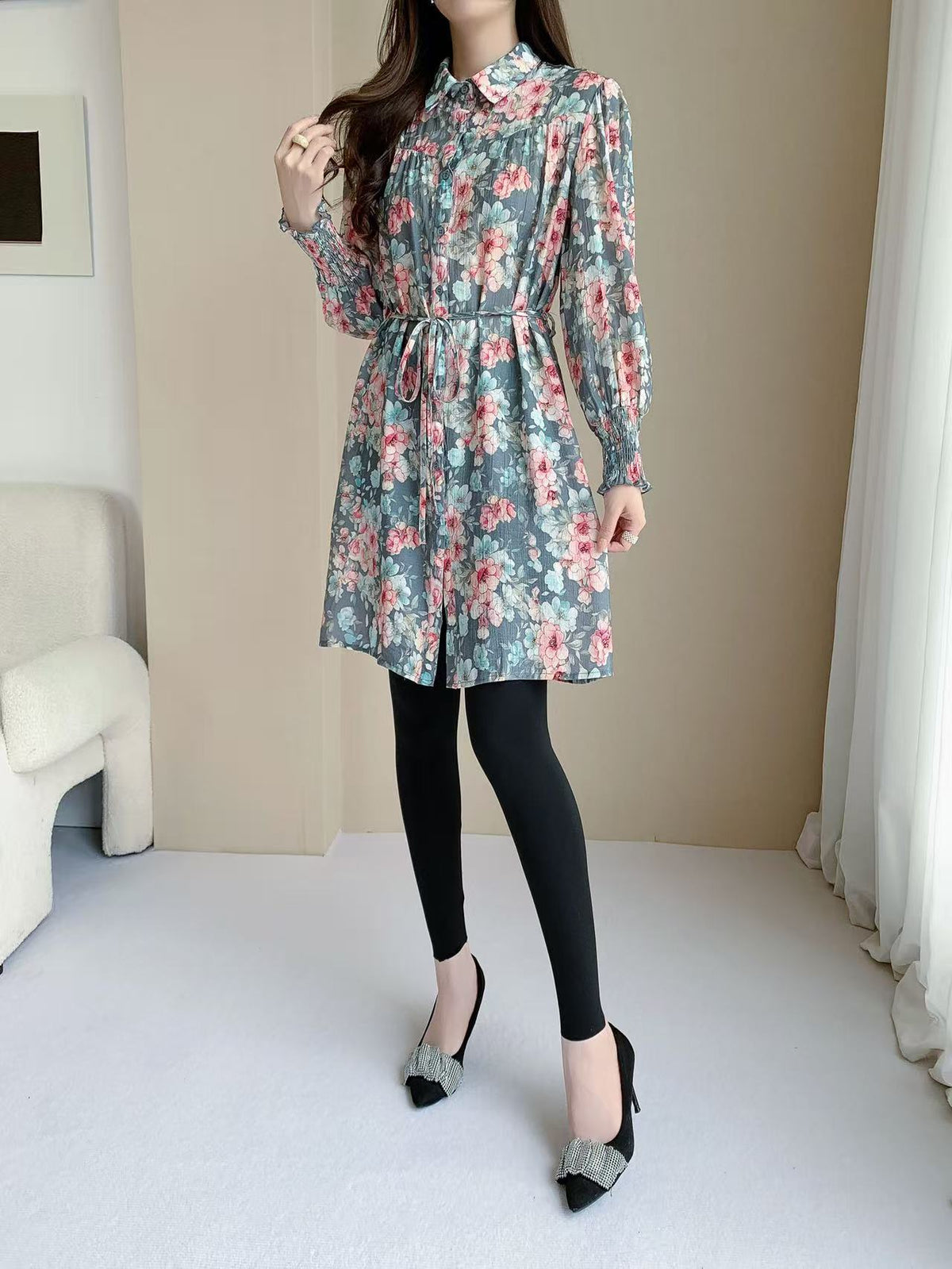 Sharp Shoulder Knee Dress