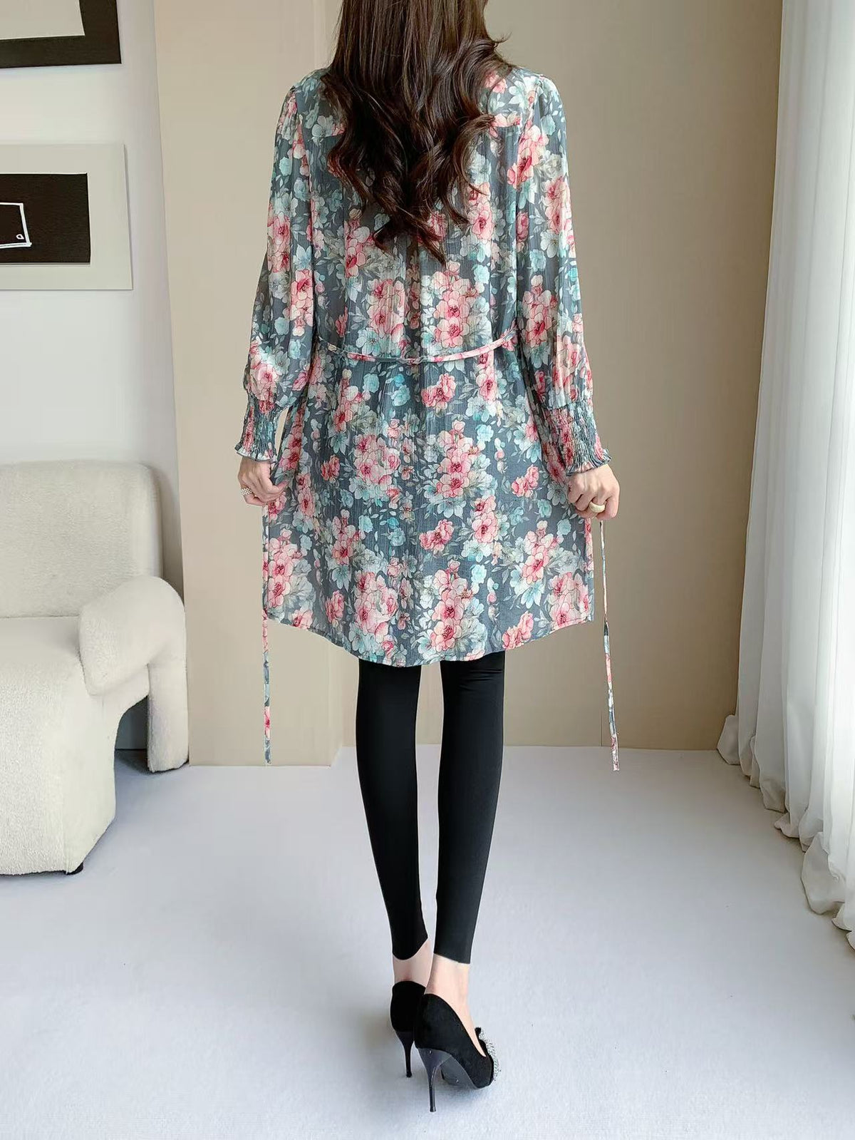 Sharp Shoulder Knee Dress